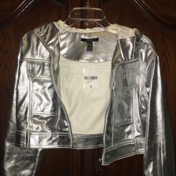 Cropped jacket - Picture 3 of 3